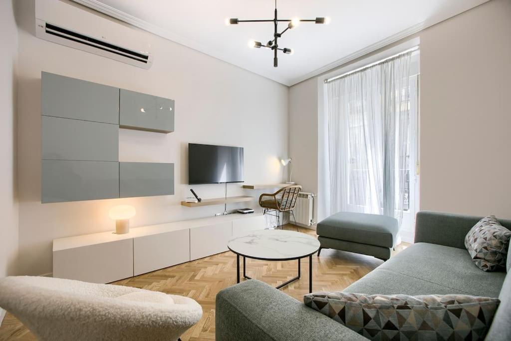 New&Beatiful&Central Apartment*El Balcon De Chueca Madrid Luaran gambar