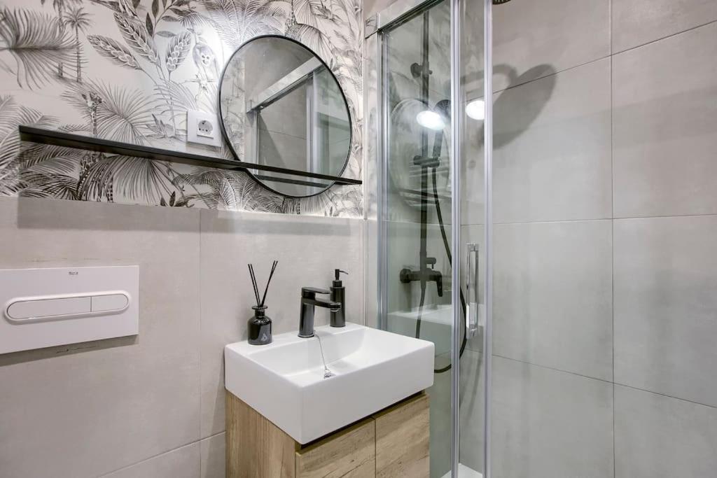 New&Beatiful&Central Apartment*El Balcon De Chueca Madrid Luaran gambar